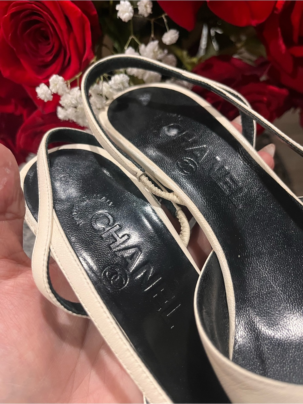 Authentic Vintage CHANEL Cream and Black Two-Tone Slingback Pumps - Picture 6 of 14